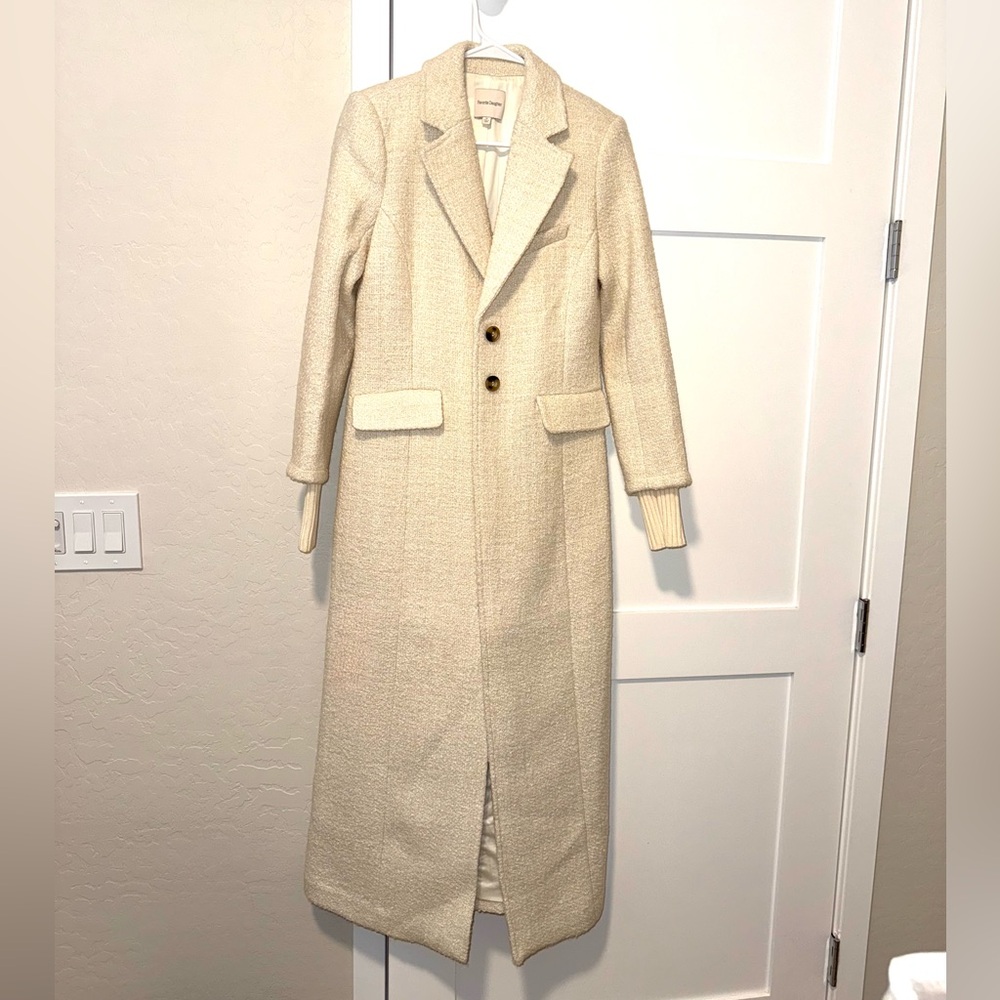 Favorite Daughter The City Coat In White Boucle - Picture 2 of 3
